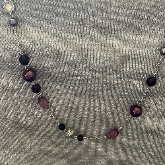 Set of 2 Lia Sophia necklaces. - Picture 3 of 4